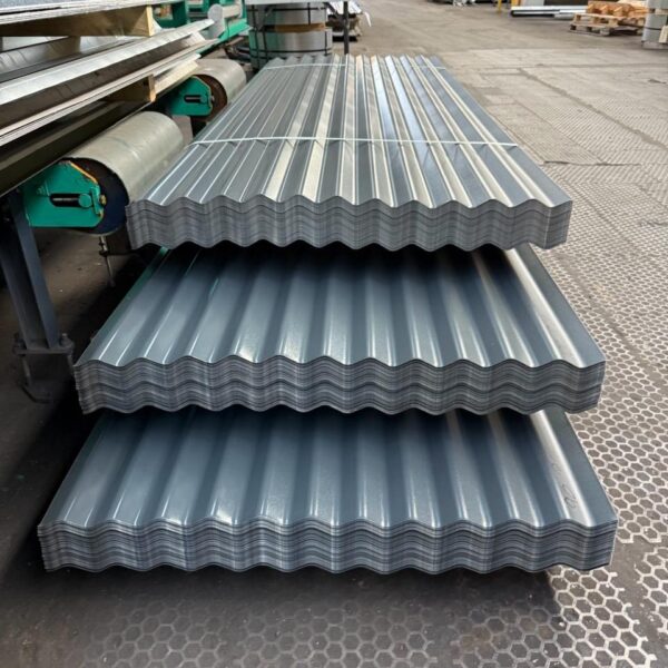 Corrugated Roofing Sheets | Anthracite | Polyester Coated | 0.7mm Thick | 8ft Length