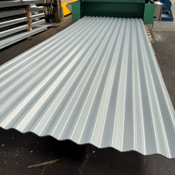 Corrugated Roofing Sheets | Galvanised & Black Plastisol Mix | B-Grade | 0.7mm Thick | 10ft Length - Image 2